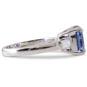 Tanzanite & Diamond Ring