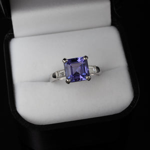 Tanzanite & Diamond Ring