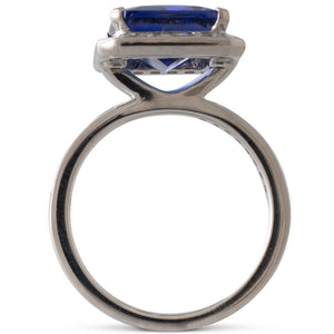 Tanzanite and Diamond Ring