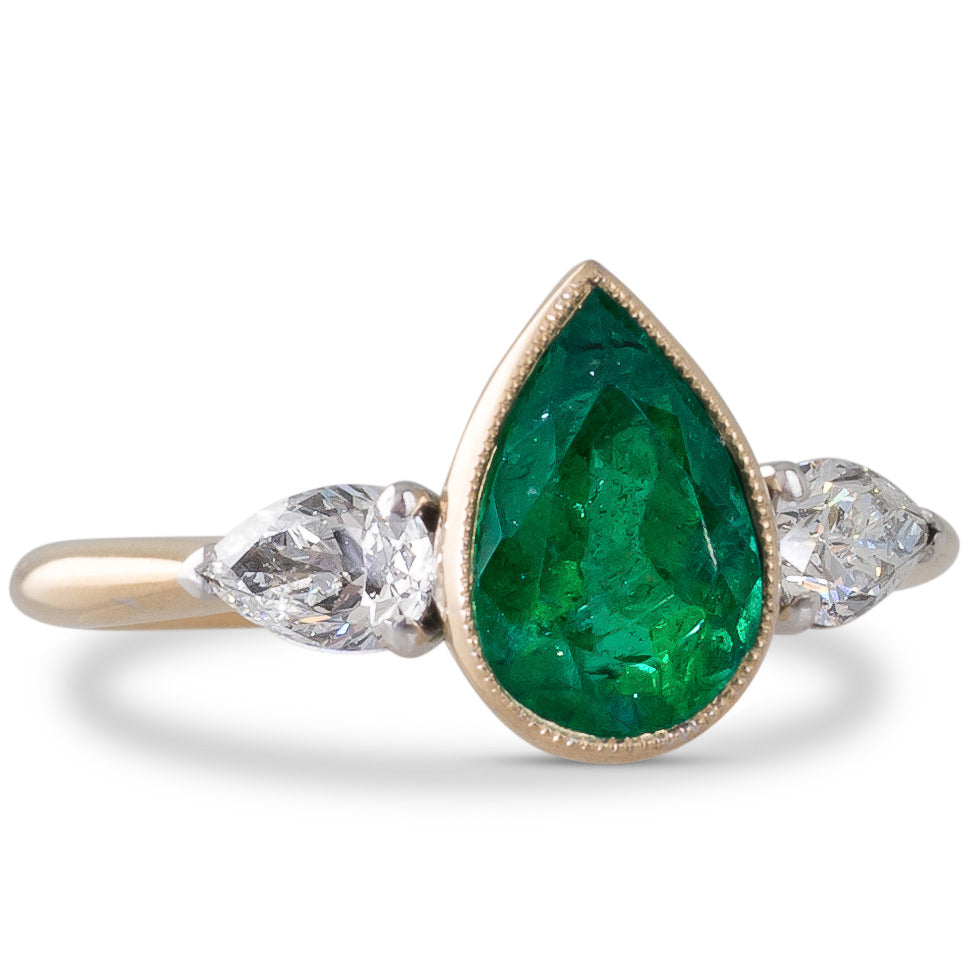 A 1.45ct Pear Shaped Emerald Ring