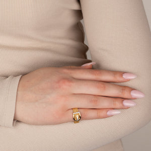 Mesh Buckle Ring with Diamonds