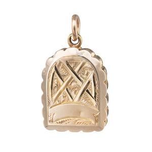 Antique Arch Shaped Locket