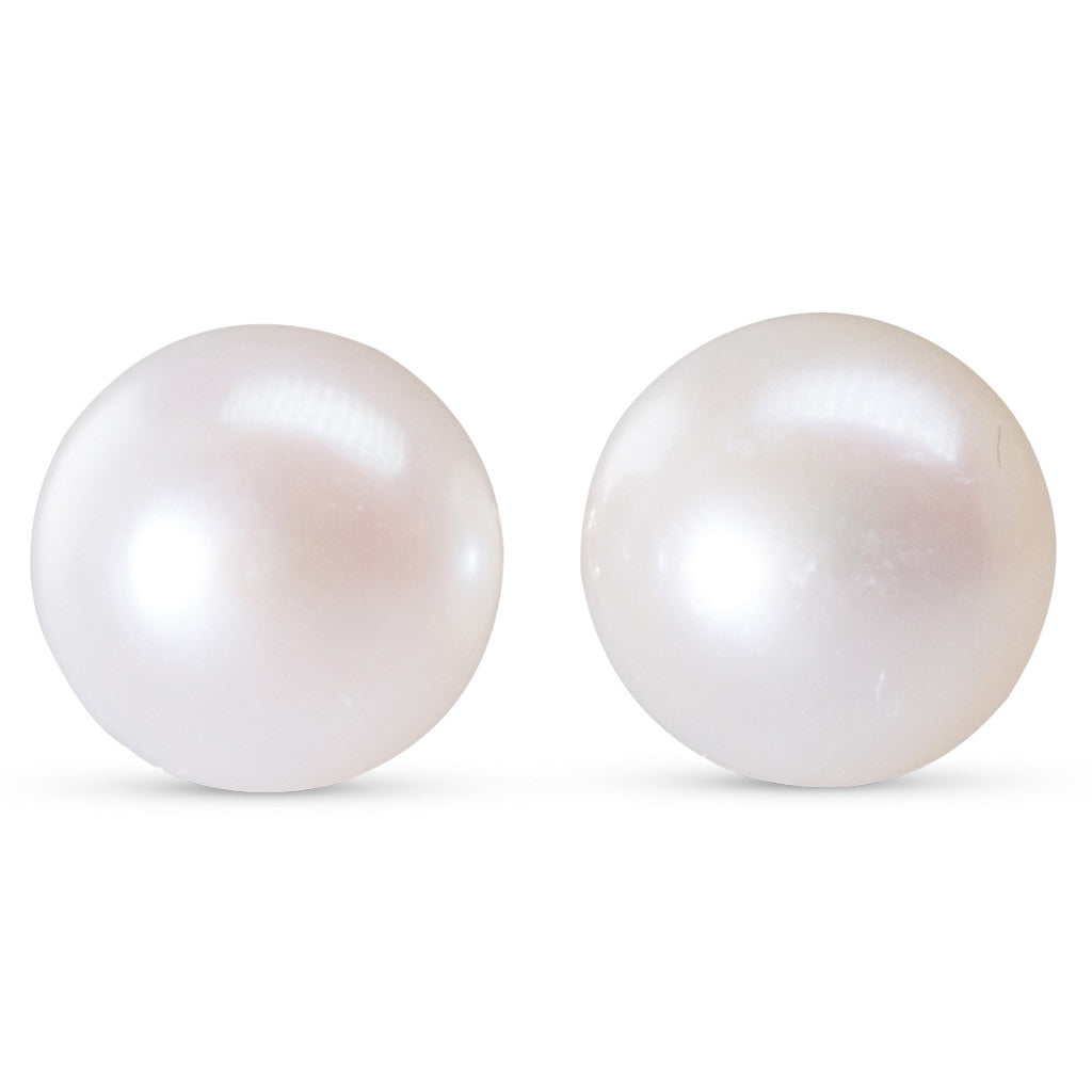 Button White Freshwater Studs 7mm