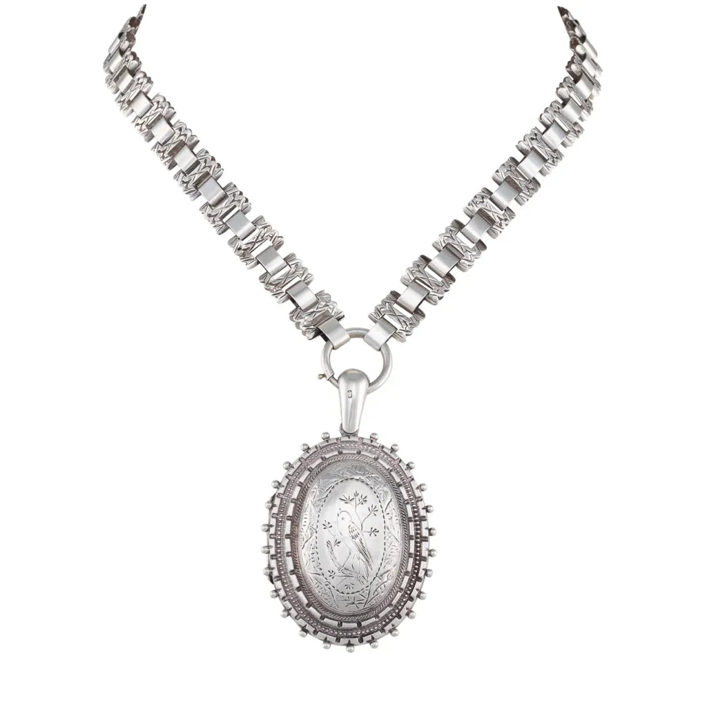A Silver Necklace & Locket