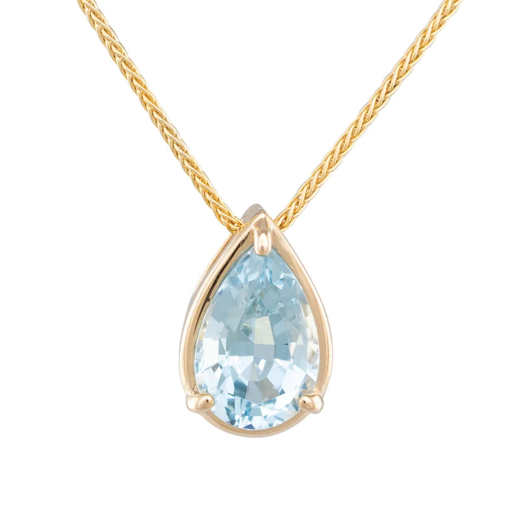 Pear cut Aquamarine Pendant