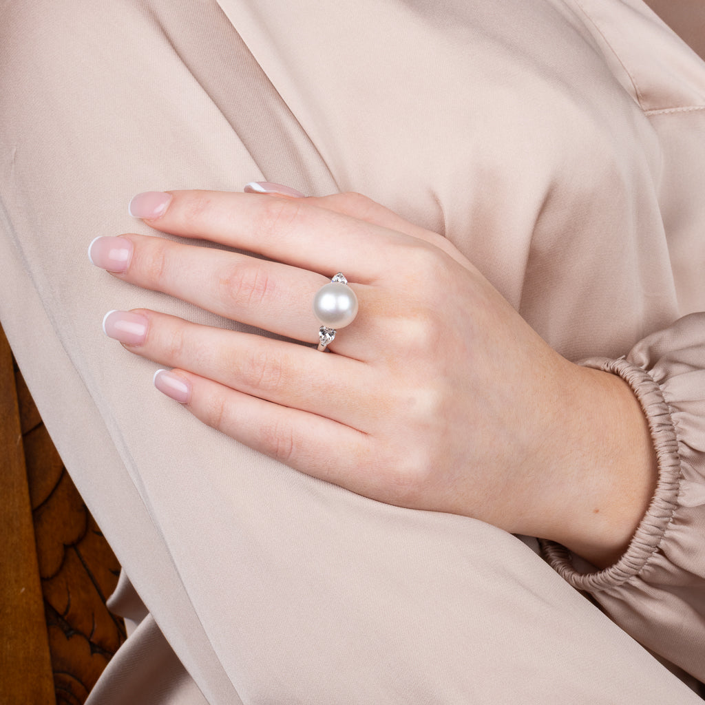 South Sea Pearl & Diamond Ring