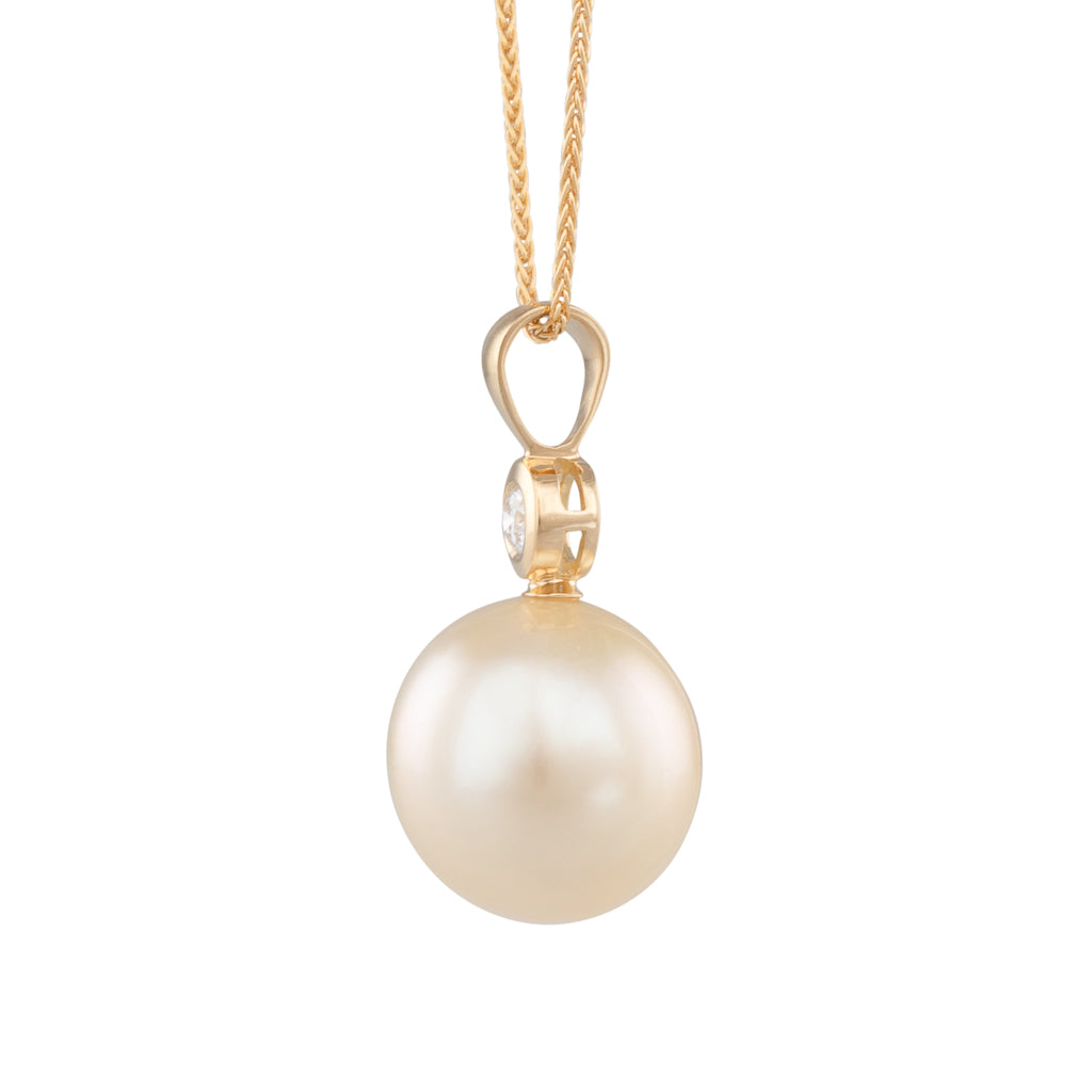 Gold South Sea & Diamond Pendant