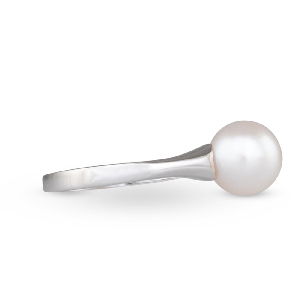 Round White Akoya Pearl Ring