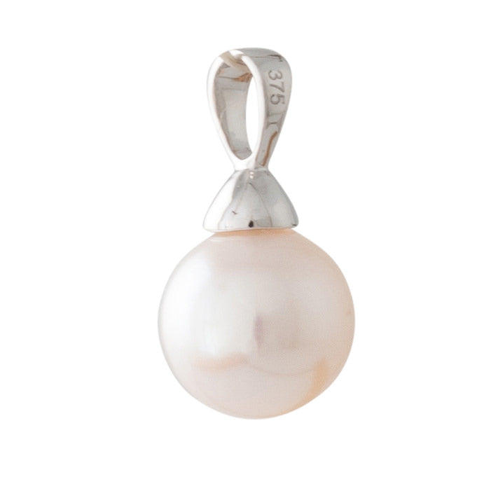 Japanese Akoya Pearl Pendant