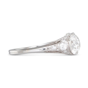 An Art Deco Three Diamond Ring