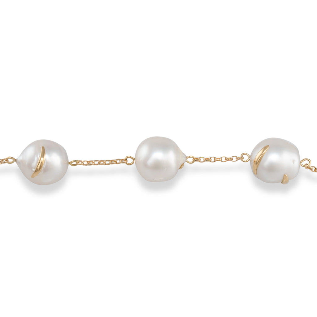 Scattered White South Sea Bracelet