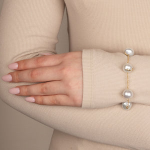 Scattered White South Sea Bracelet