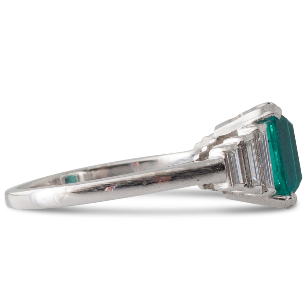 Colombian Emerald and Diamond Ring