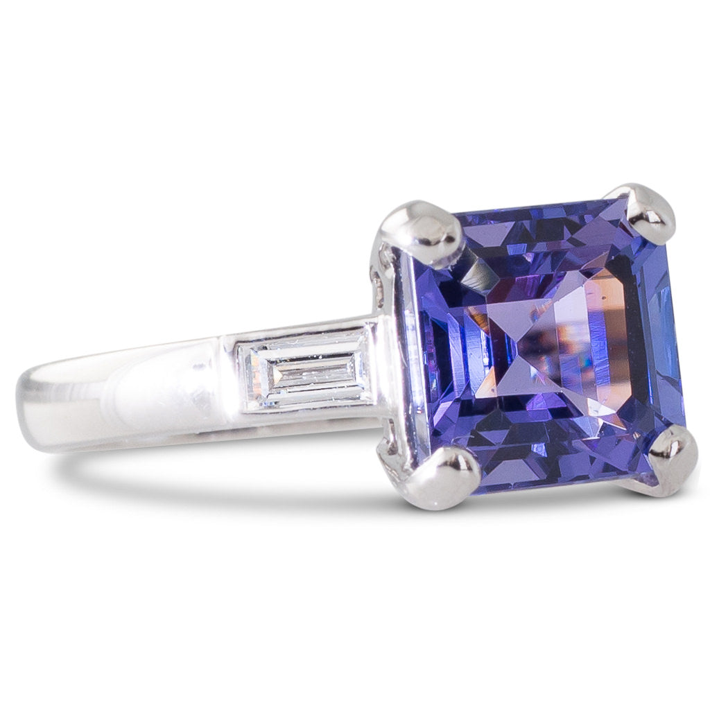 Tanzanite & Diamond Ring