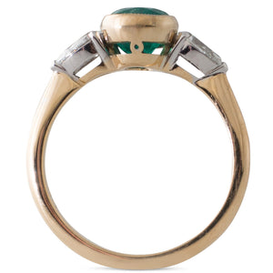 A 1.45ct Pear Shaped Emerald Ring