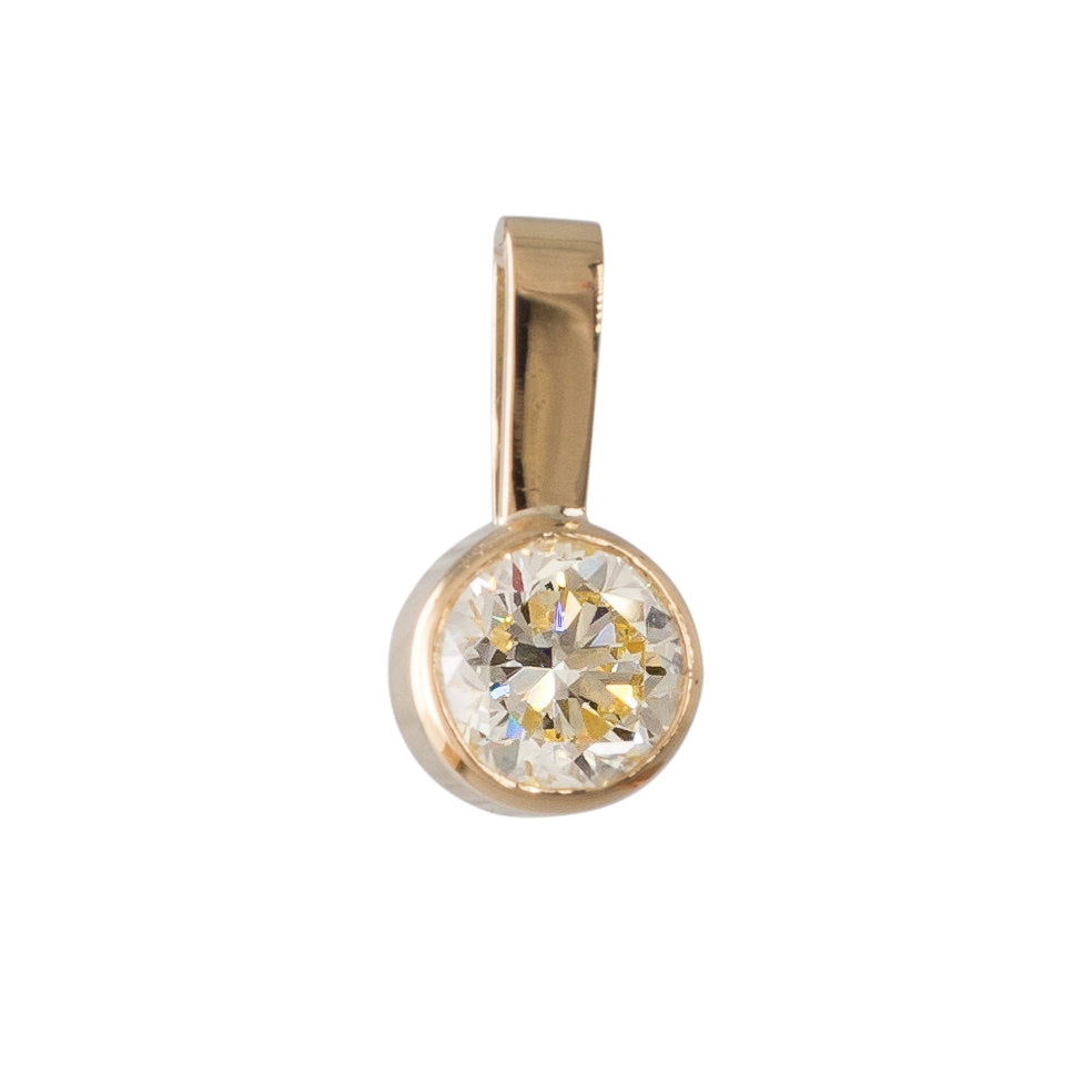 A 1.01ct Diamond Pendant