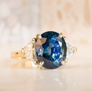 5.86ct Sapphire & Diamond Ring