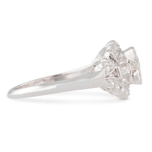Art Deco Diamond Ring in Platinum