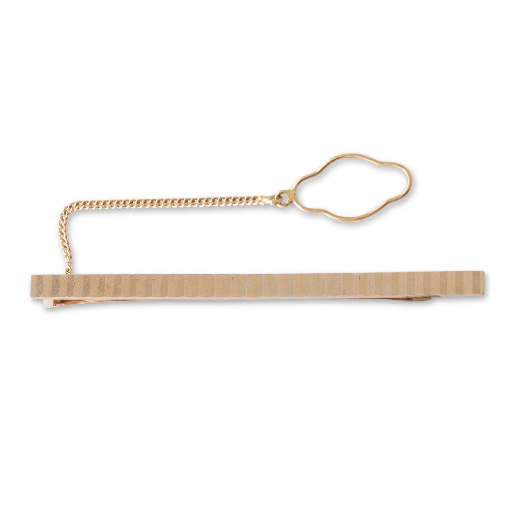 An 18ct Yellow Gold Tie Bar