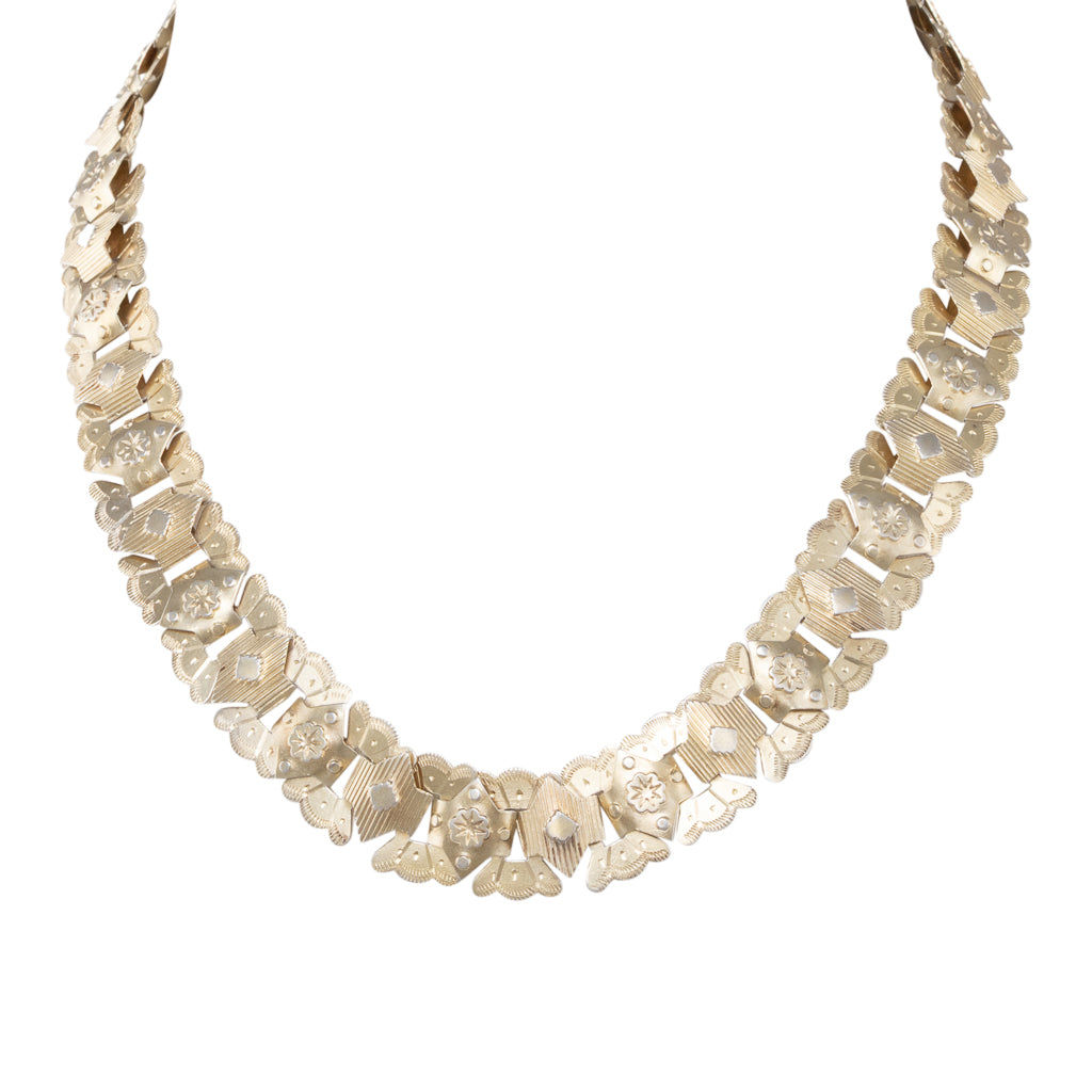 A Silver Gilt Collar