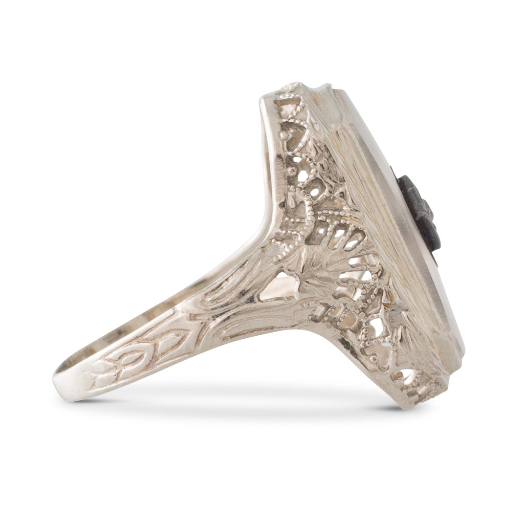 An Art Deco Camphor Glass Ring