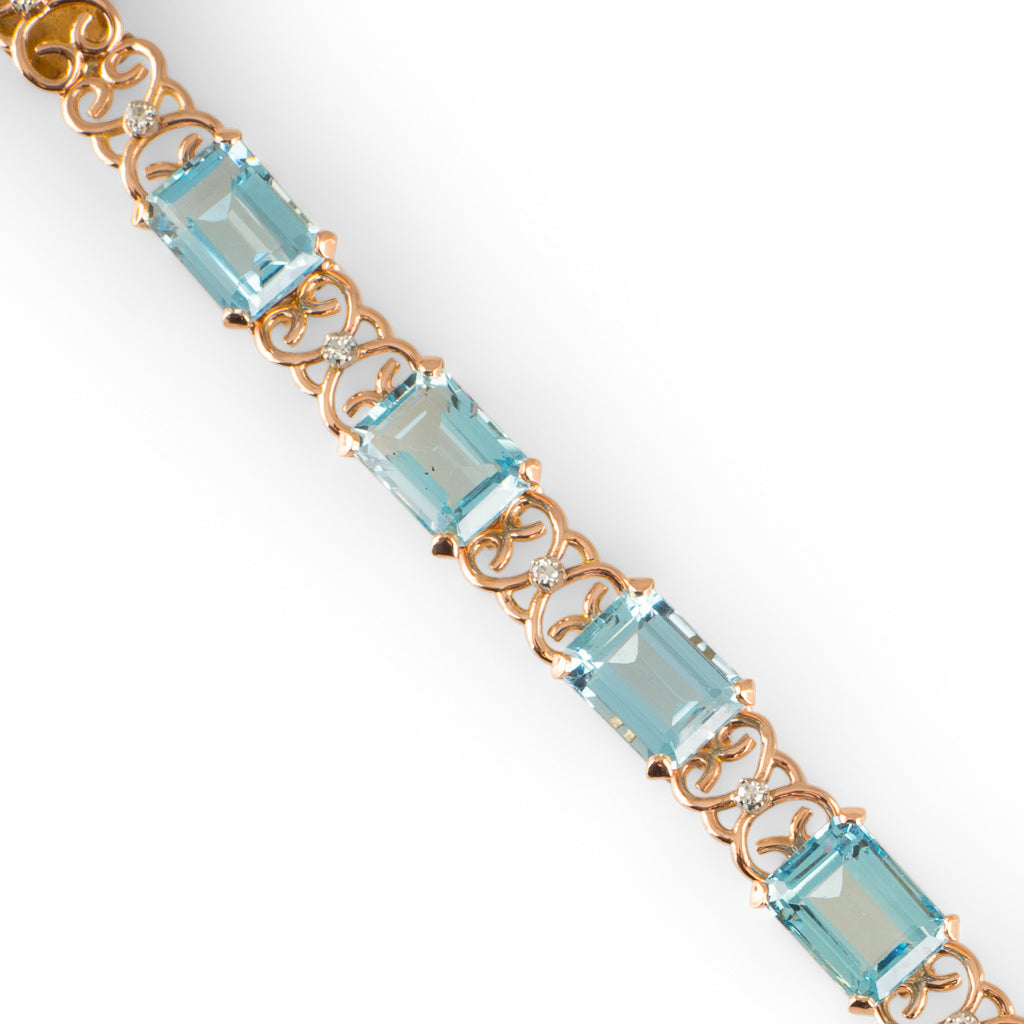 Wear An Art Deco Platinum and Diamond Bracelet – Trumpet & Horn