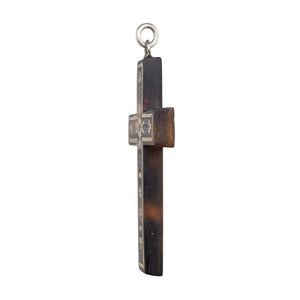 A Pique Cross