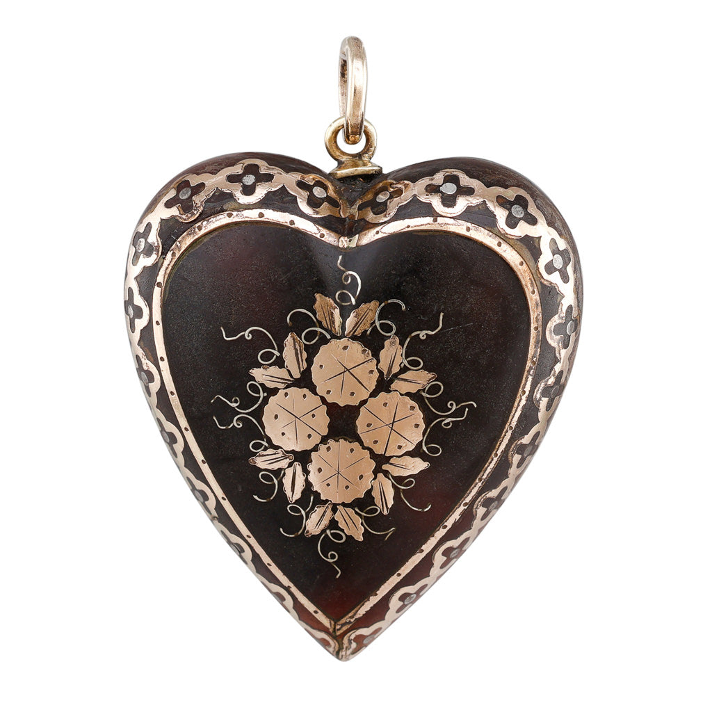 Heart Shaped Pique Pendant