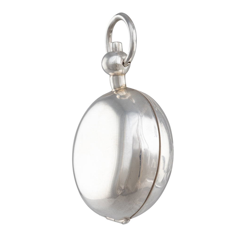 A Silver Sovereign Case