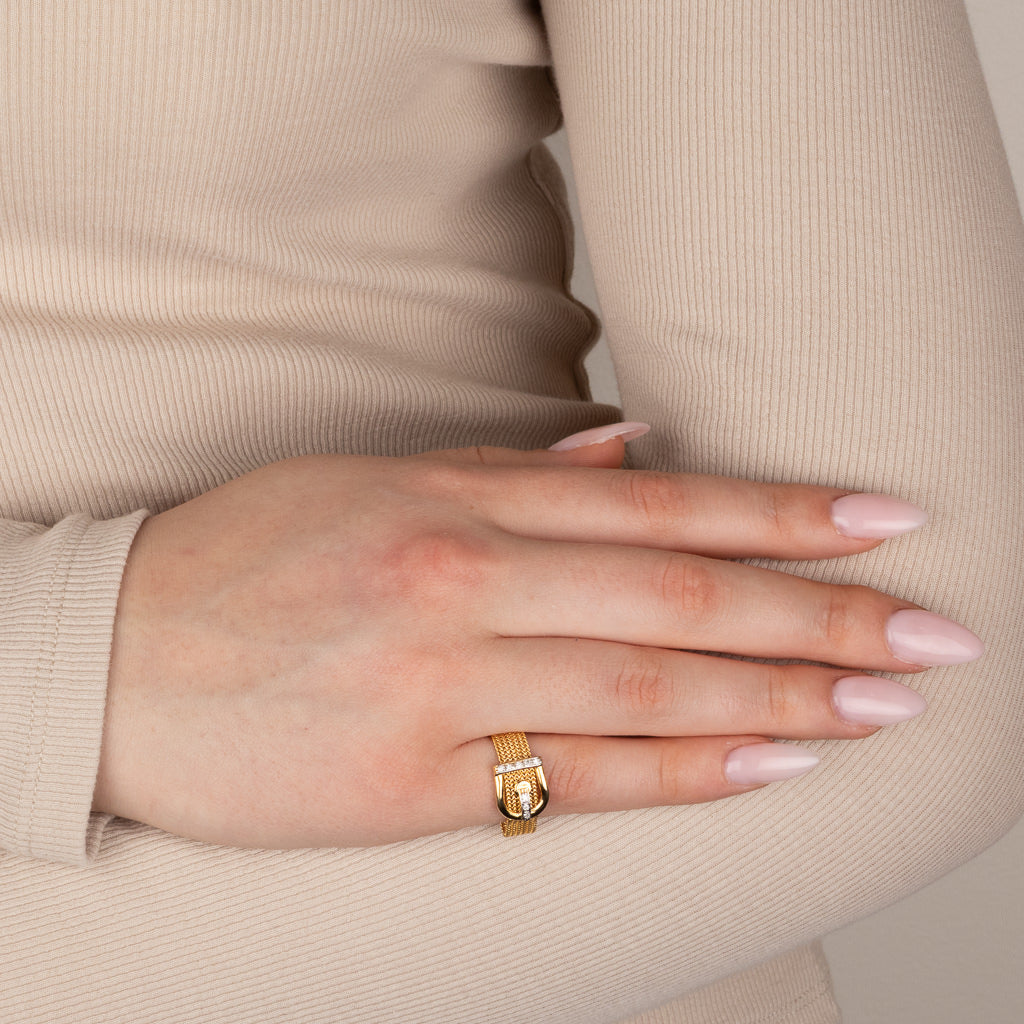 Mesh Buckle Ring with Diamonds