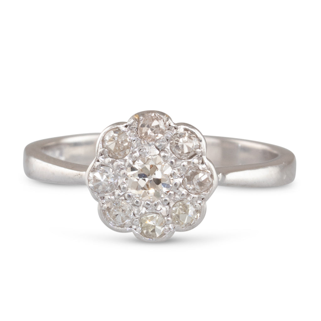 A Diamond Cluster Ring