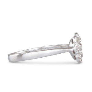 A Diamond Cluster Ring