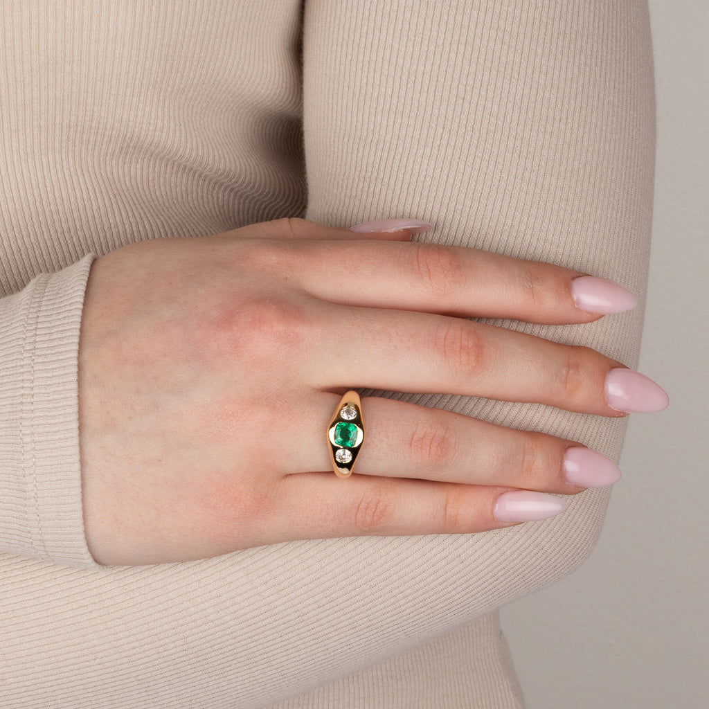 Emerald & Diamond Ring