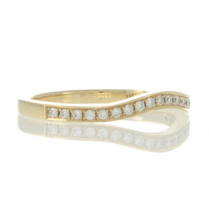 Soft Curved Yellow Gold Band
