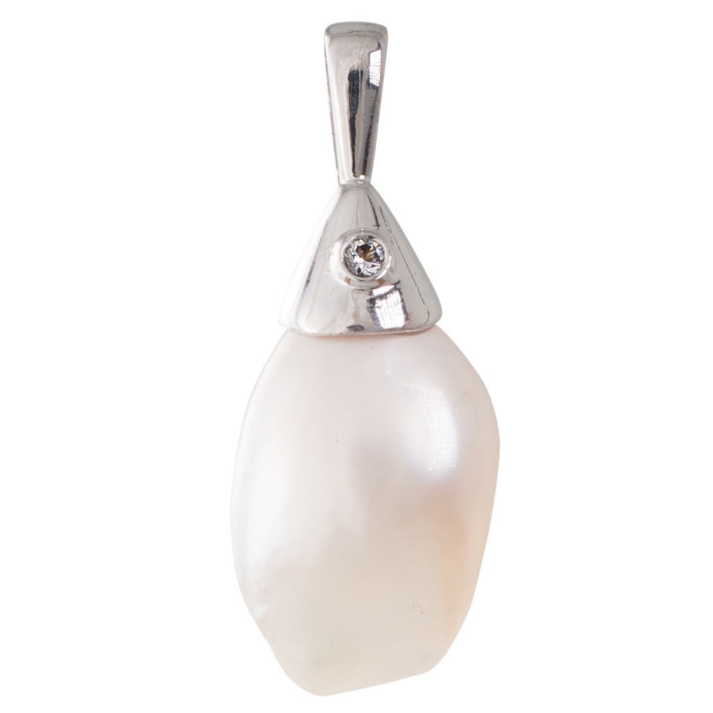 South Sea Keshi & Diamond Pendant