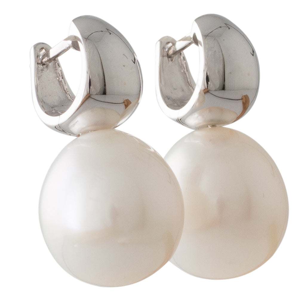 13mm Australian Pearl Wide Huggies