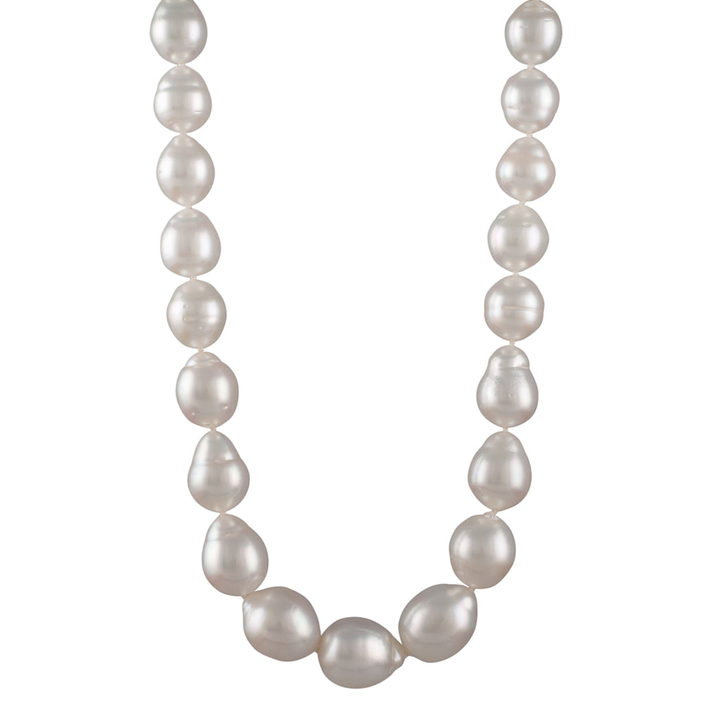 Baroque White South Sea Strand