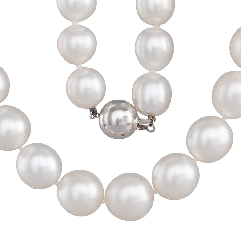 Oval/Drop South Sea Pearl Strand
