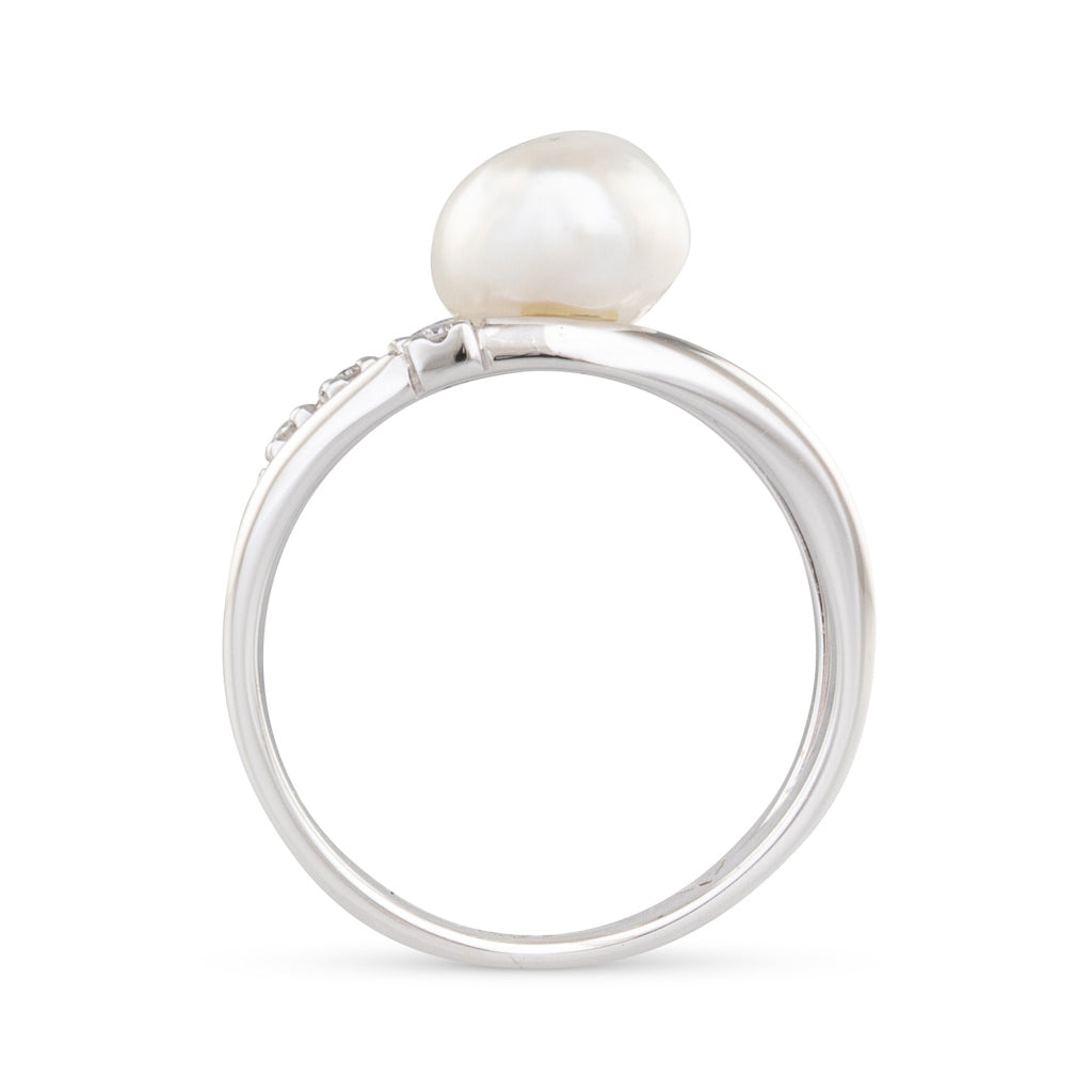 South Sea Keshi & Diamond Ring